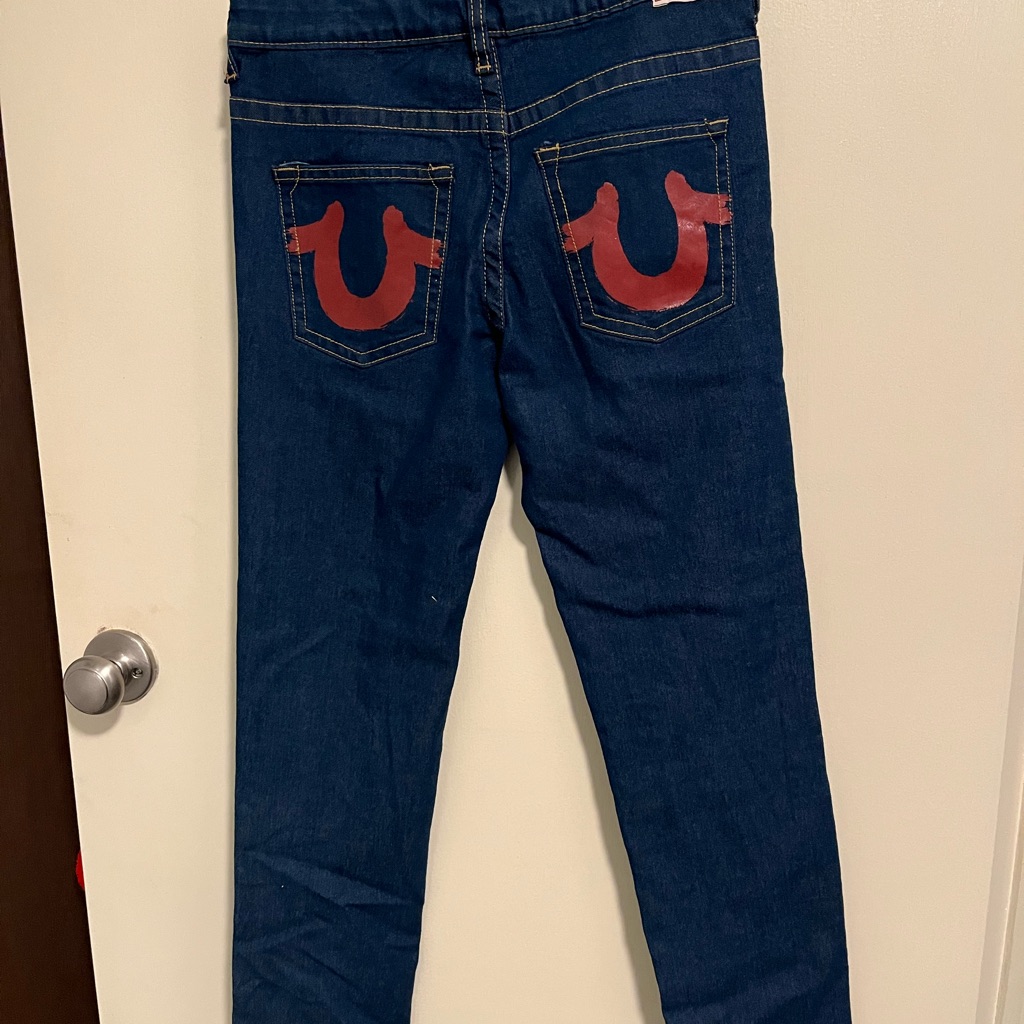 True Religion Blue Skinny Jeans With Red Horseshoe Accents